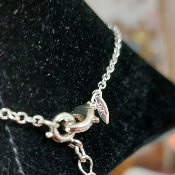 Necklace and earrings set - Picture 3 of 10